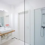Shome I Self-check-in I Free Parking Hotel Graz
