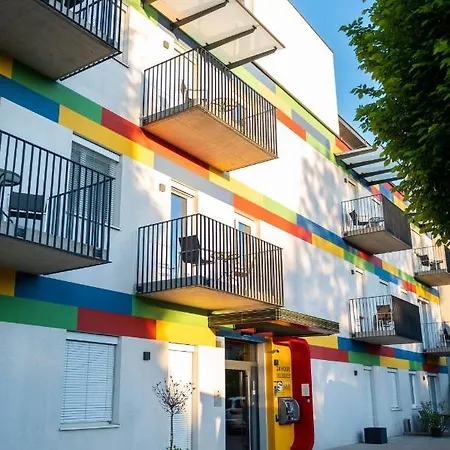 Shome I Self-check-in I Free Parking Hotel Graz