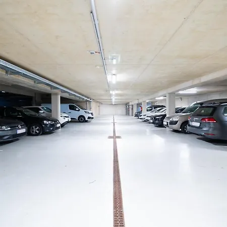 Shome I Self-check-in I Free Parking Hotel 4*