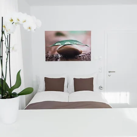 Shome I Self Check-in I Free Parking Hotel