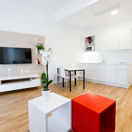 Shome I Self Check-in I Free Parking Hotel Graz