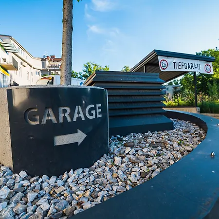 Shome I Self-check-in I Free Parking 4* Грац