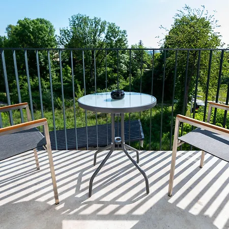 Hotel Shome I Self-check-in I Free Parking Graz