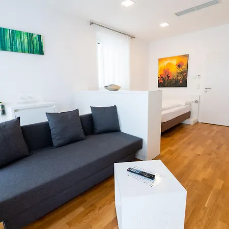 Shome I Self-check-in I Free Parking Hotel 4*