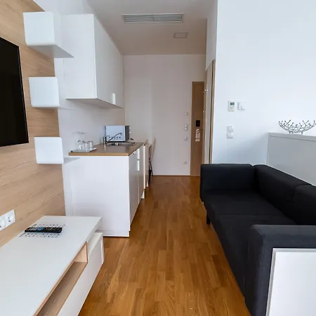 Hotel Shome I Self-check-in I Free Parking Graz