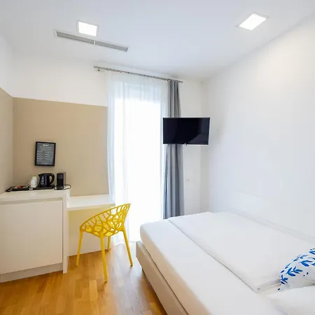 Shome I Self-check-in I Free Parking Hotel