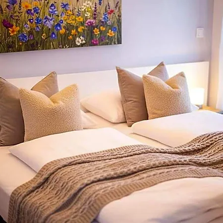 Shome I Self-check-in I Free Parking Hotel Graz