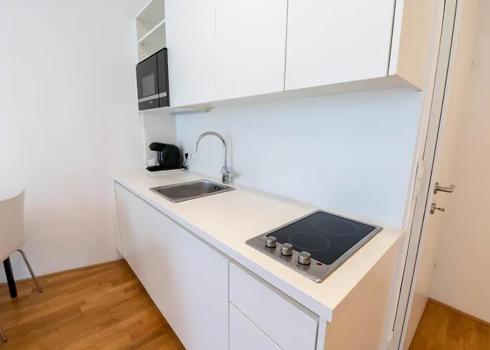 Hotell Shome I Self-check-in I Free Parking 4*