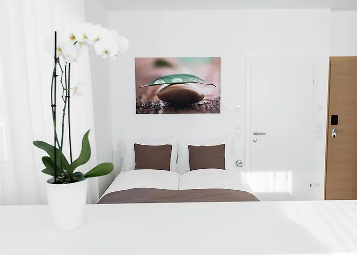 Shome I Self-check-in I Free Parking Hotel