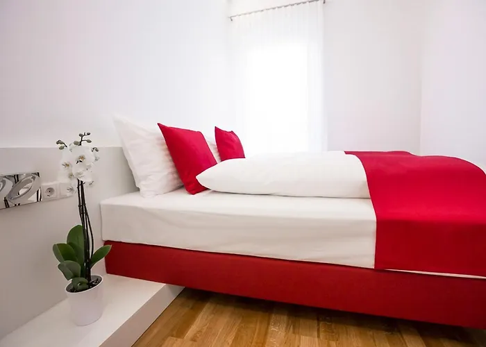 Shome I Self-check-in I Free Parking Hotell 4*