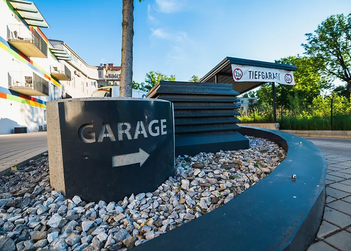 Shome I Self-check-in I Free Parking 4* Graz